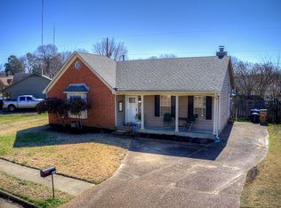 1215 Breezy Gate Dr, Cordova, TN 38018