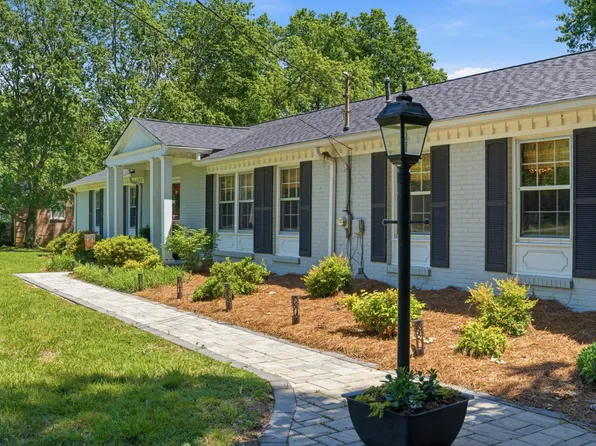 1899 Berrys Chapel Ct, Franklin, TN 37069
