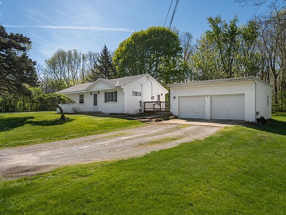 3rd image of 4528 E Weyhe Rd