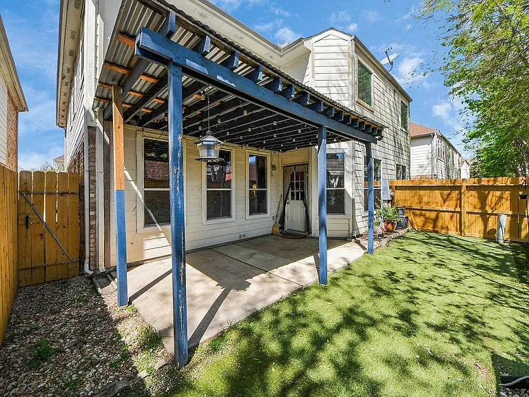 5922 Hollister Cole — Photo 41