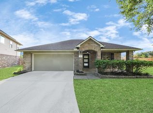 333 Mammoth Springs Ln, Dickinson, TX 77539