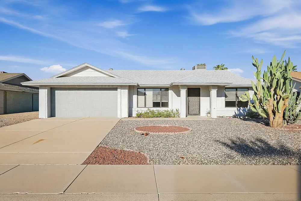 2 bed, 2.0 bath, 1046 sqft, $1,735 — Photo 1