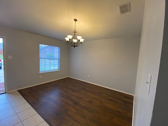 4th image of 202 Maplecrest Dr