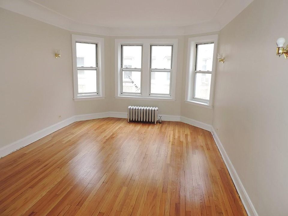 1st image of 1802 W Farwell Ave #1