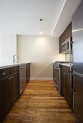 3rd image of 303 10th Ave #D6