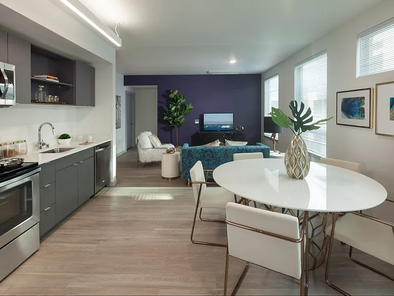 The Heron Flats and Lofts — Photo 3