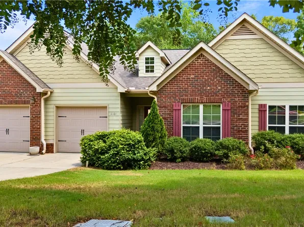 1101 Hampstead Ln, Opelika, AL 36801