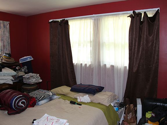 5th image of 3505 Morton Ave