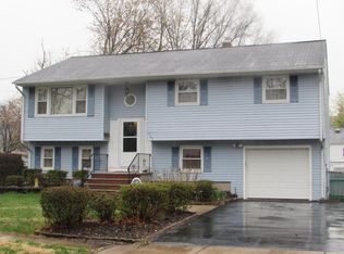 963 Lewis Ave, South Plainfield, NJ 07080