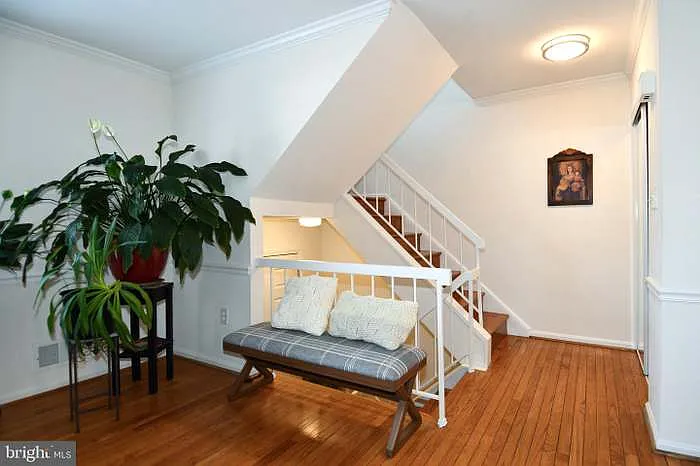 35 County Ct — Photo 6