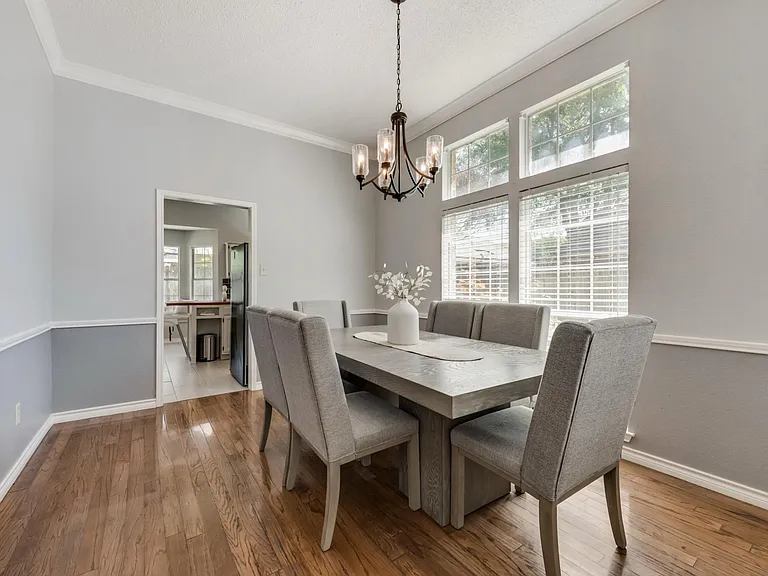 7404 Catlow Ct — Photo 11