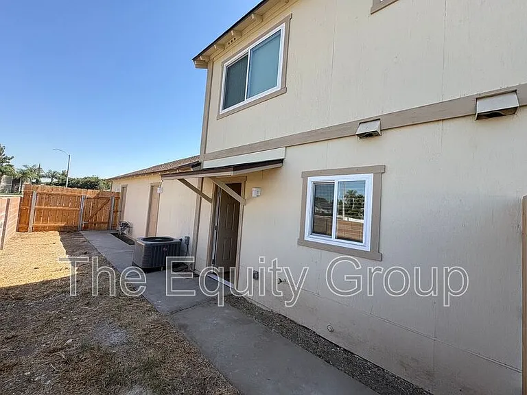 1473 Ben Franklin Ave — Photo 6