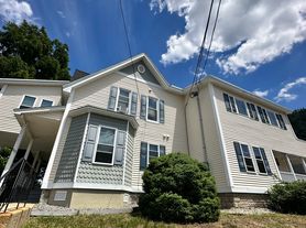 90 Arlington St, Manchester, NH