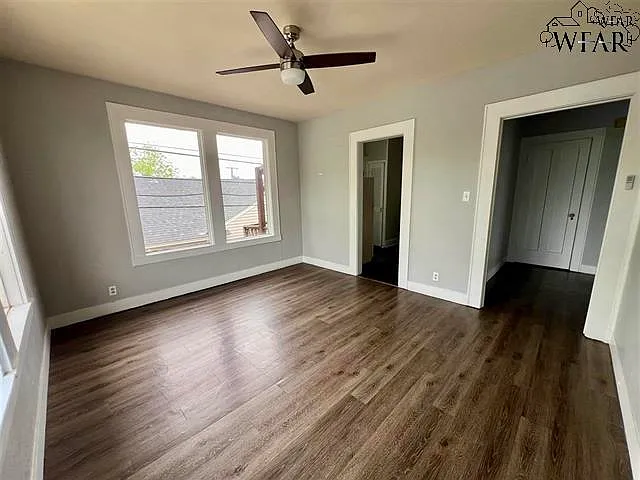 908 Denver St — Photo 7