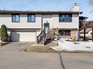 8707 Goldenrod Ln N, Maple Grove, MN 55369