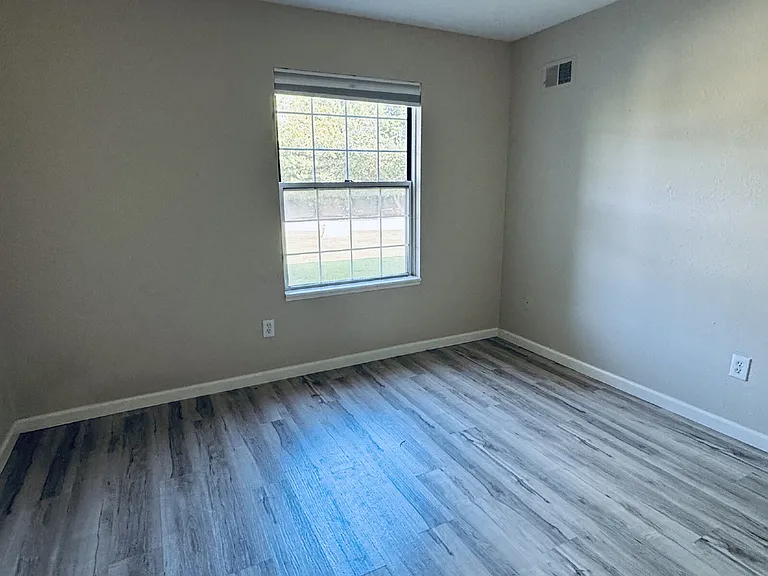 19112 Northridge Dr — Photo 9