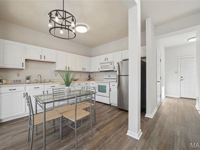 4887 Heritage Heights Cir, Hazelwood, MO, 63042