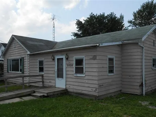 8484 Greenville Saint Marys Rd, Greenville, OH 45331