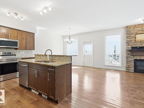 4th image of 171 Keyport Cir