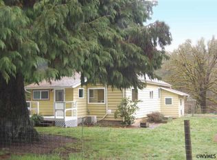 39705 Luckiamute Rd, Philomath, OR 97370