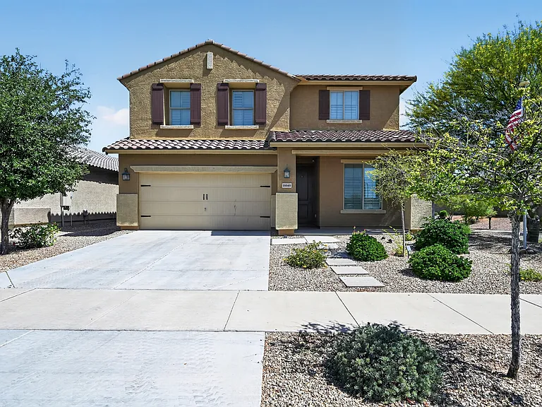 18040 W Louise Dr — Photo 1
