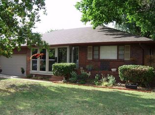 2413 Carlton Way, Village, OK 73120