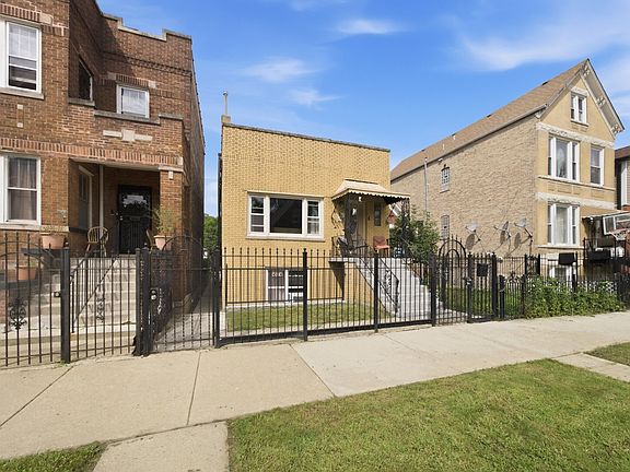 4th image of 906 N Monticello Ave