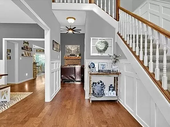 1057 Arbor Trce, Atlanta, GA 30319