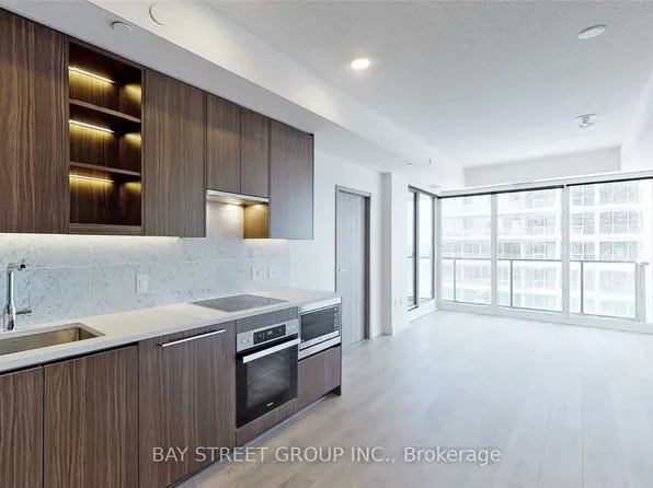 95 McMahon Dr, Toronto, ON