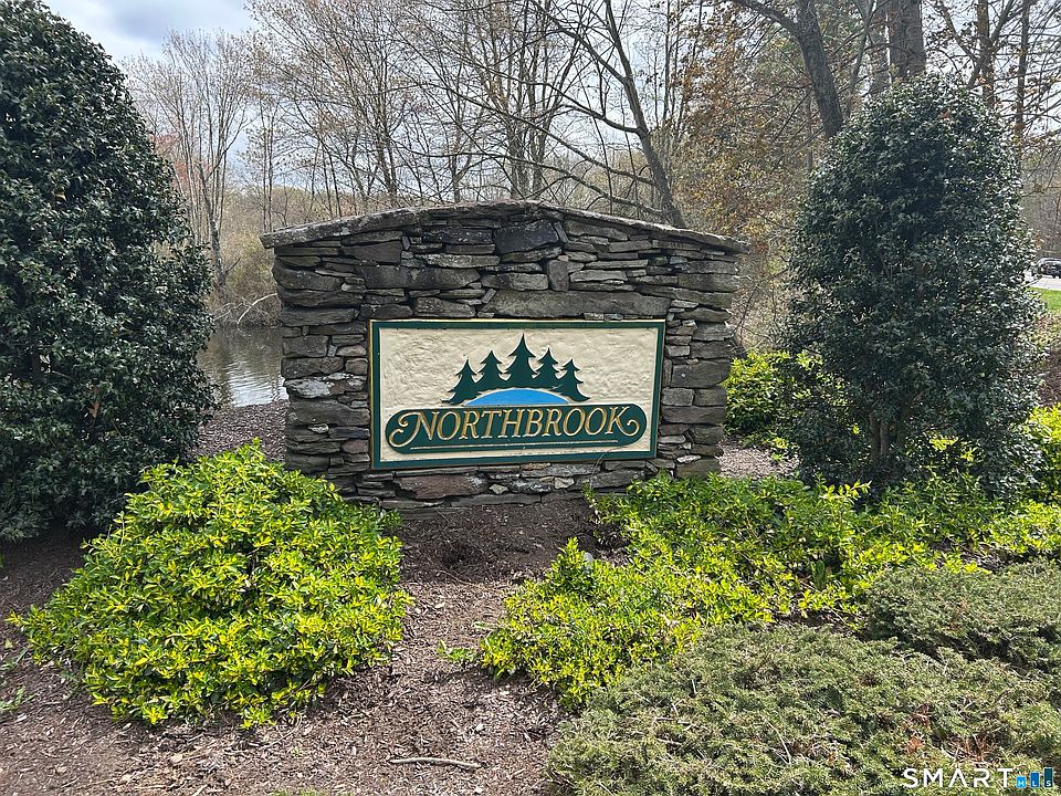 1st image of 17 Eagle Rock Cir #17