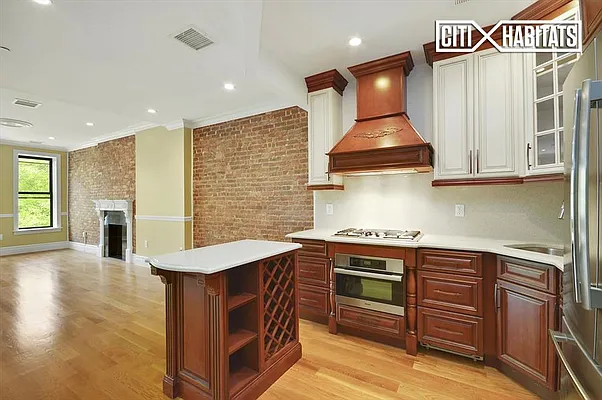 Sold by Citi Habitats | media 6