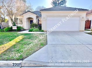 2205 E Solar Ave, Fresno, CA 93720