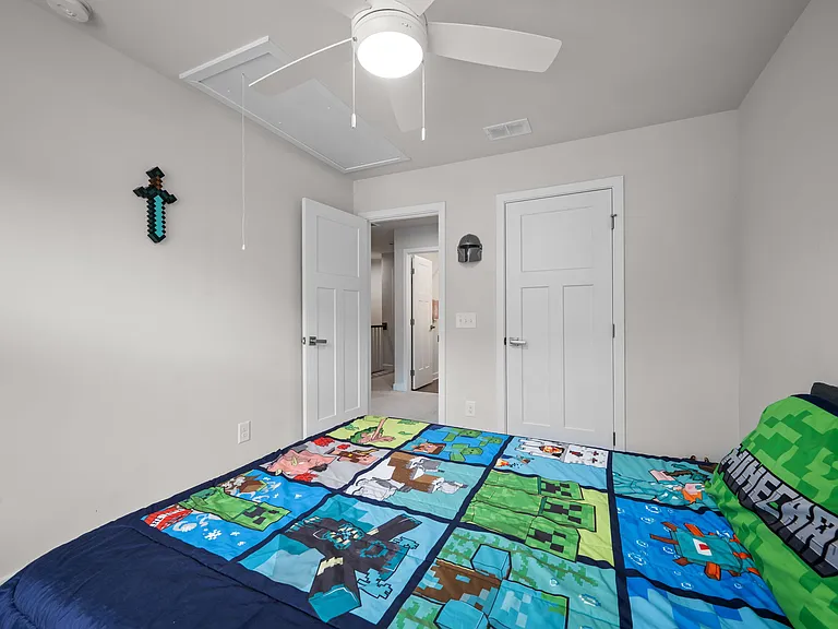1051 Crescent Cove Ln — Photo 37