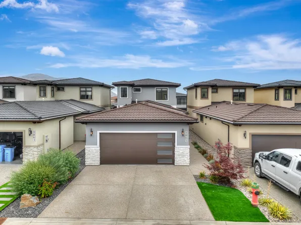 1865 Viewpoint Cres W, Kelowna, BC V1Z 4E1