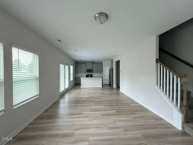 7142 Stratified Ct — Photo 8