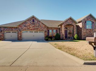 4568 E Fox Run Dr, Springfield, MO 65802