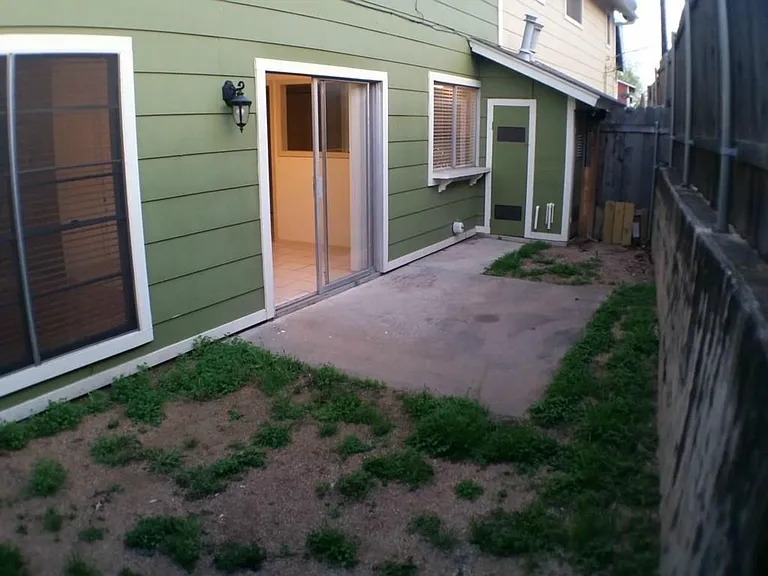 7204 Creekside Dr #B — Photo 15