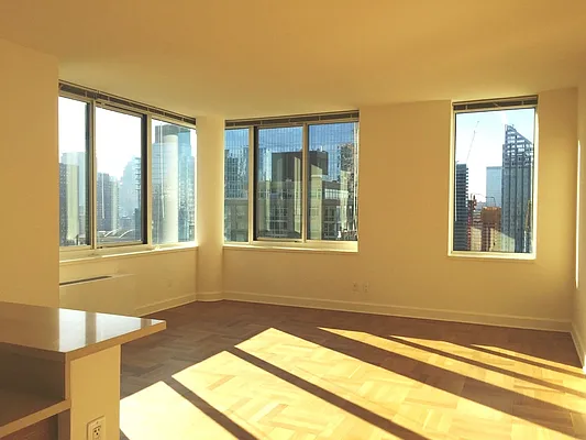 Rented by Windsor Property Management | media 35