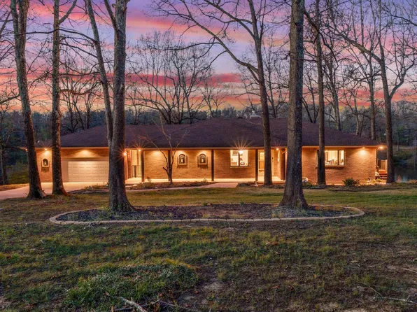 90 Lake Ln, Mountain Home, AR 72653