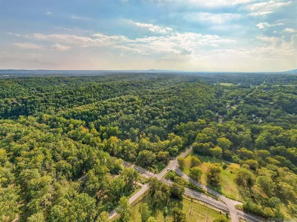 Ridgeway St, Hot Springs National Park, AR 71901