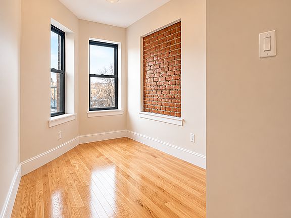 3rd image of 295 Bainbridge St #3A