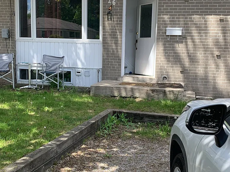 26 Jones Ct #UPPER — Photo 12