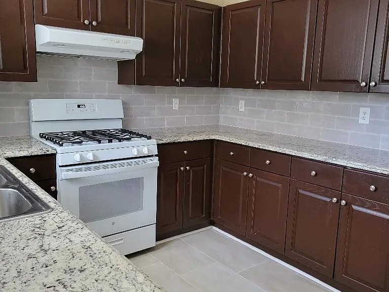 2199 Mainsail Dr — Photo 9