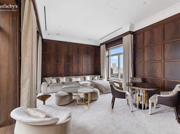 1110 Park Avenue image 1 of 25