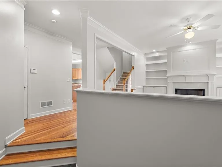 4372 Paces Point Cir SE — Photo 5