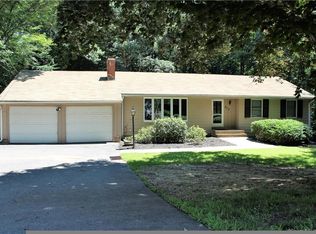 472 Oak St, East Hartford, CT 06118