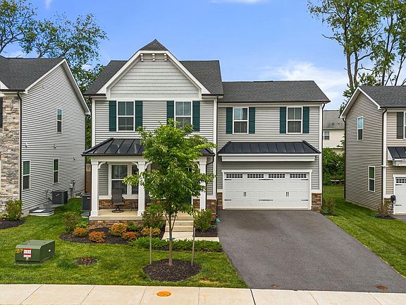 2nd image of 1713 Aurora Way