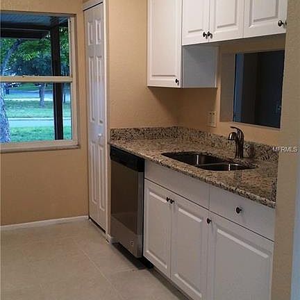 5th image of 203 Balboa Ct