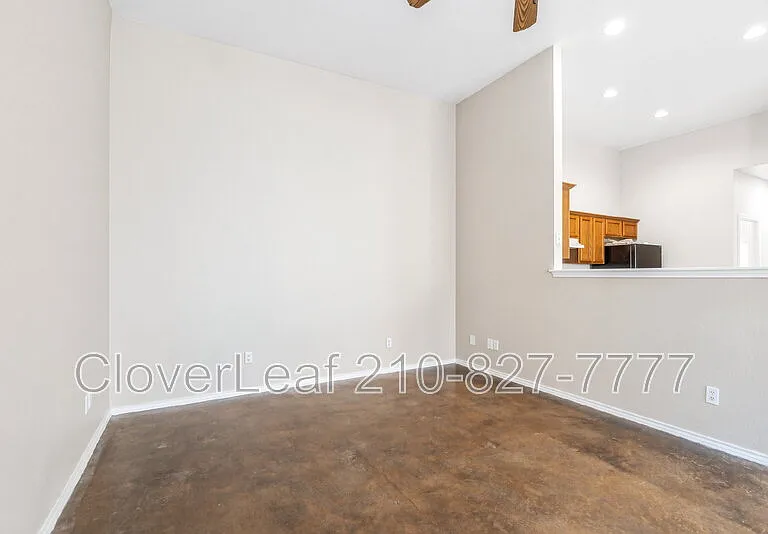 5718 Golf Hts #2 — Photo 7