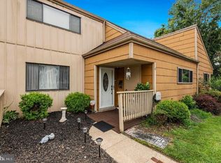 12 Chelsea Ct, Lindenwold, NJ 08021